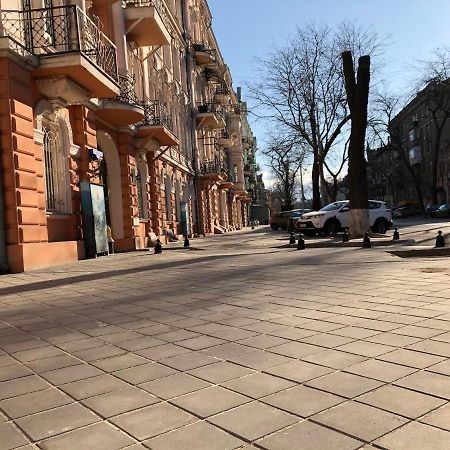 Apartamenty Na Sofievskoy Odessa Exterior foto