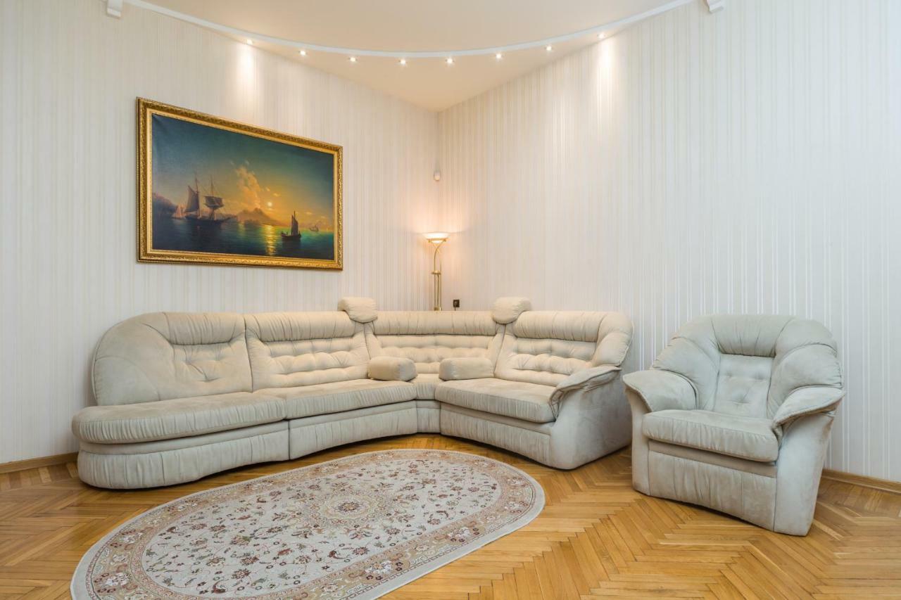 Apartamenty Na Sofievskoy Odessa Exterior foto
